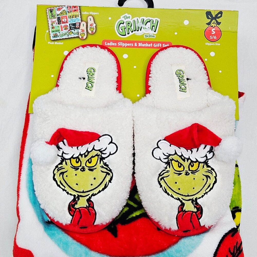 The Grinch Ladies Slippers & Blanket Gift Set Size 5/6 Indoor/Outdoor Sole NEW